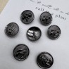 Пуговицы темное серебро с медведями, 23 мм