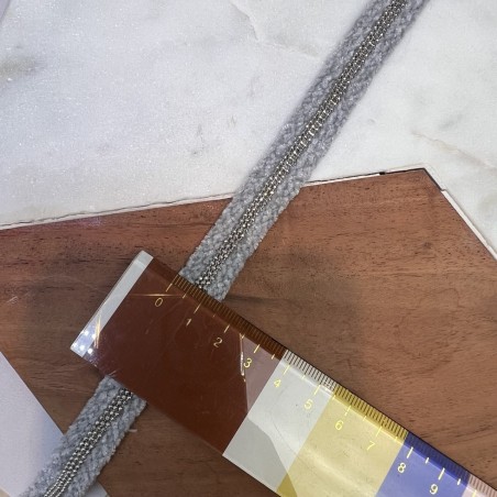 Тесьма текстильная светло-серая с цепочками шариками, 12 мм