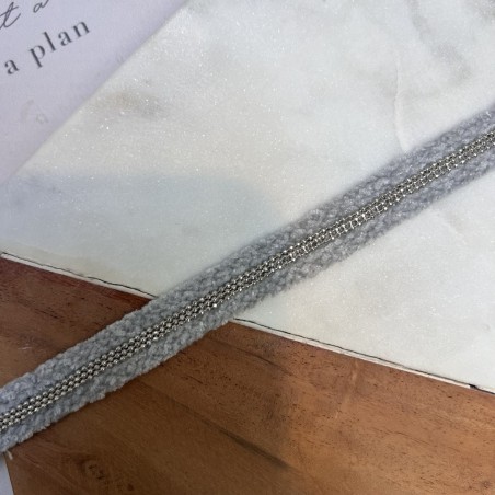 Тесьма текстильная светло-серая с цепочками шариками, 12 мм