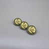 Пуговицы металлические с зелено-желтой эмалью