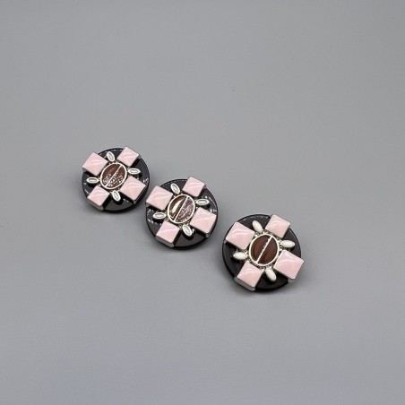 Пуговицы пластик черные с цветными вставками