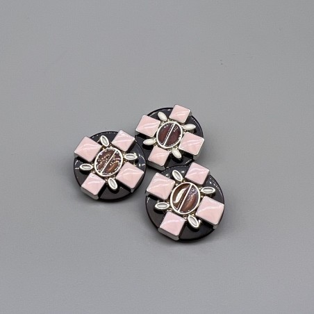 Пуговицы пластик черные с цветными вставками