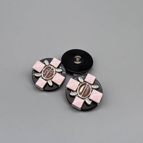 Пуговицы пластик черные с цветными вставками