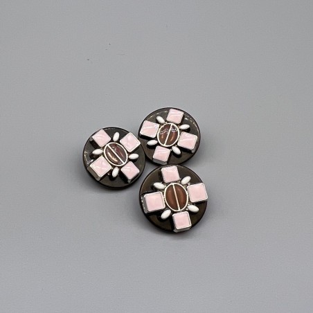 Пуговицы пластик черные с цветными вставками