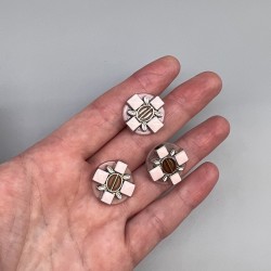 Пуговицы пластик прозрачные с цветными вставками