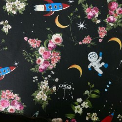 Трикотаж с космическим принтом