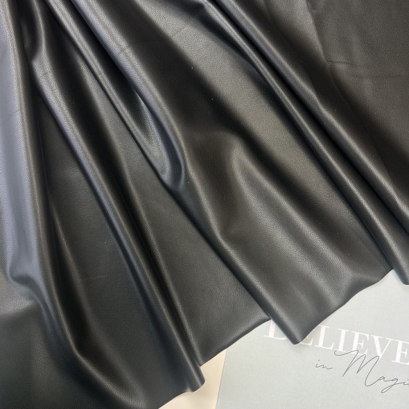 Экокожа на трикотажной основе, тонкая, черная