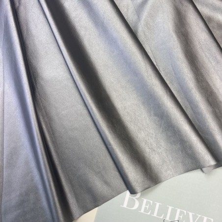 Экокожа на трикотажной основе, тонкая, цвет темное серебро