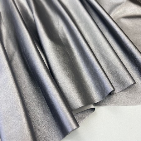Экокожа на трикотажной основе, тонкая, цвет темное серебро