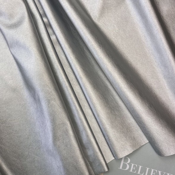 Экокожа серебристая с перламутровым блеском, на трикотажной основе