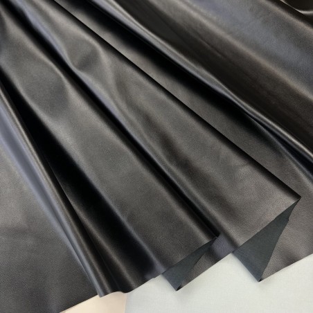 Экокожа на трикотажной основе, черная