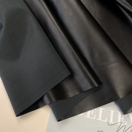 Экокожа на трикотажной основе, черная