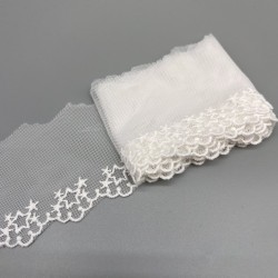 Кружево молочное со звёздами , ширина 5 см