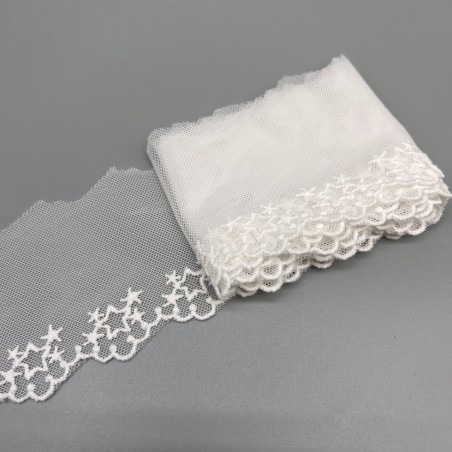 Кружево молочное со звёздами , ширина 5 см