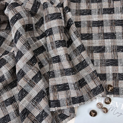 Твид в клетку в черно-бежевых тонах