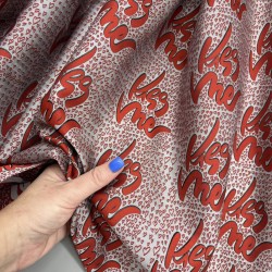 Ткань жаккард серо-красный Kiss Me