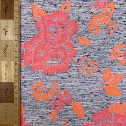 Жаккард меланжевый светло-серый с яркими цветами