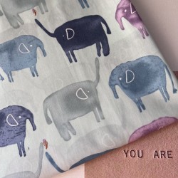 Ткань хлопок голубой со слонами