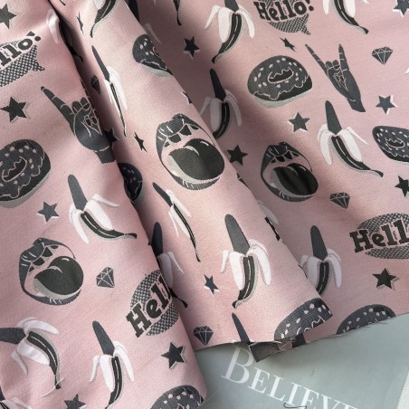 Ткань жаккардовая с рисунком в стиле поп-арт