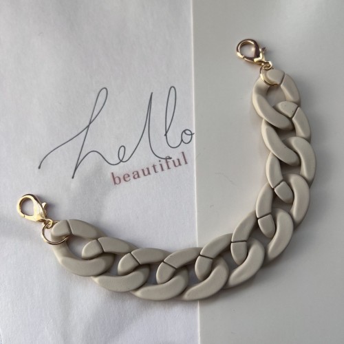 Цепочка брелок пластиковая бежевая матовая, 20 см