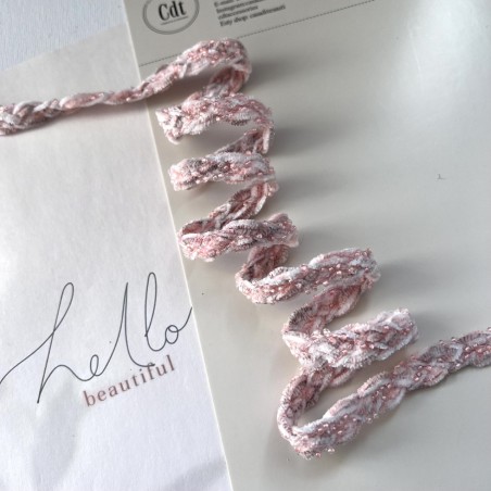 Тесьма нежно-розовая плетеная с бисером, 8 мм