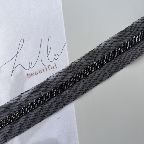 Тесьма на основе из органзы и сетки с легкими серебристыми цепочками шариками, 3,5 см