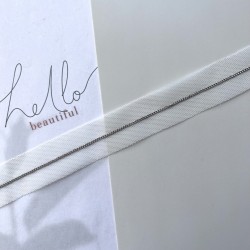 Тесьма на основе из органзы и сетки с легкими серебристыми цепочками шариками, 2,5 см