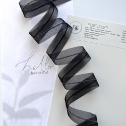 Тесьма на основе из органзы и сетки с легкими серебристыми цепочками шариками, 2,5 см