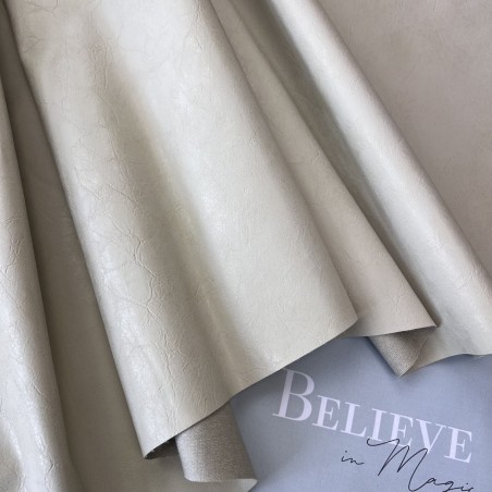 Экокожа плотная на текстильной основе, молочная