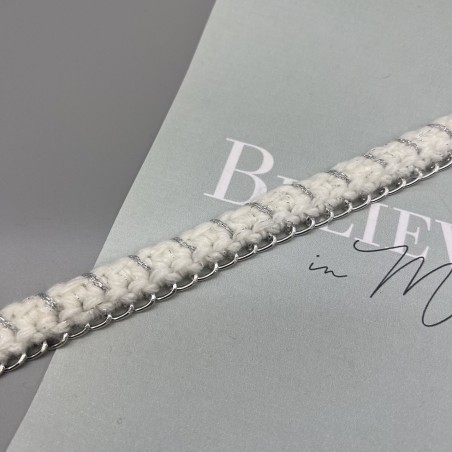 Тесьма плетеная текстильная с легкой серебристой цепочкой