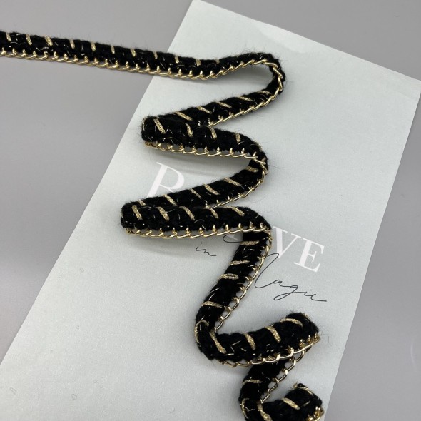 Тесьма плетеная текстильная с легкой золотистой цепочкой