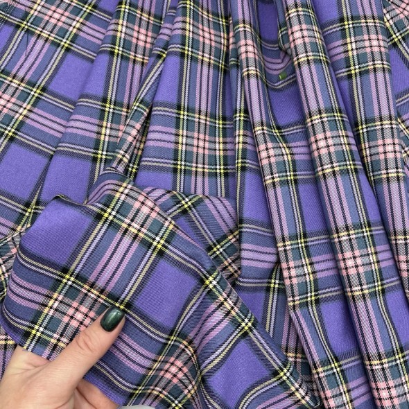 Ткань костюмная в клетку в сиреневых тонах