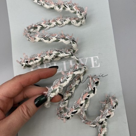 Тесьма плетеная молочная с цветными нитями, 12 мм