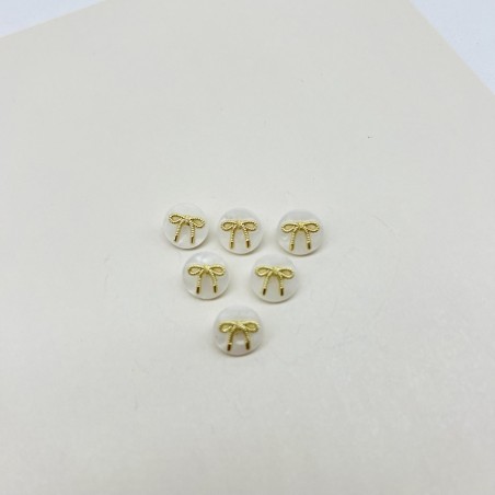 Пуговицы блузочные молочные на ножке, 11 мм