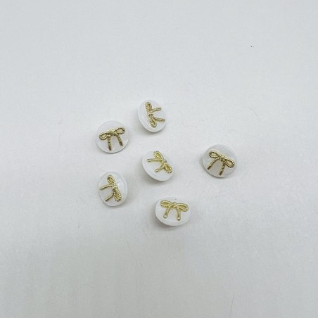 Пуговицы блузочные молочные на ножке, 11 мм