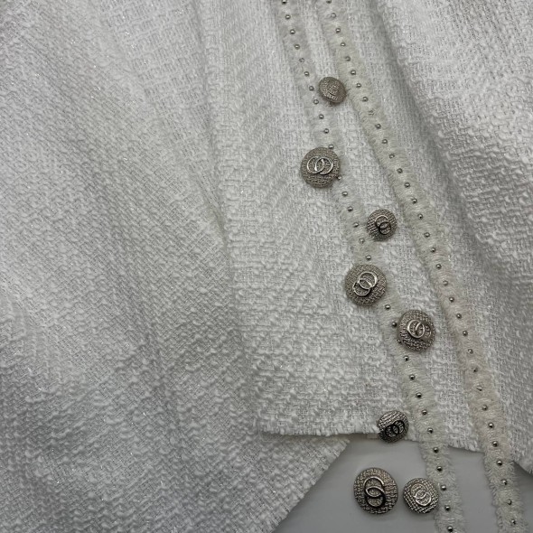 Твид однотонный классический белый   с блестящей нитью в тон