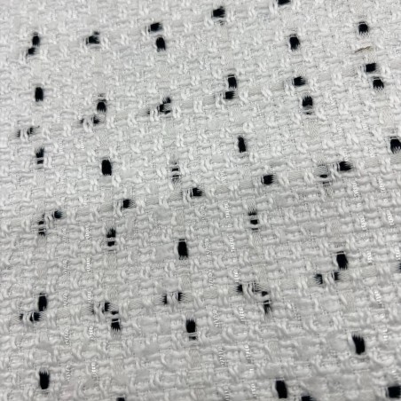 Твид матовый молочный с вкраплениями молочных нитей