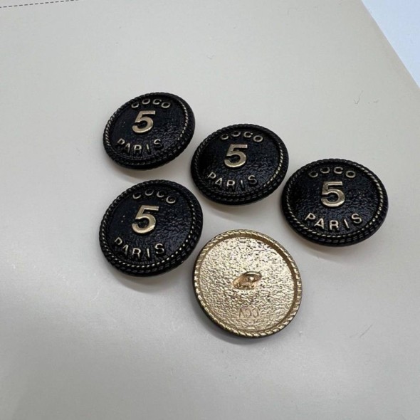Пуговицы металлические в стиле Шанель