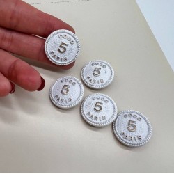 Пуговицы металлические в стиле Шанель