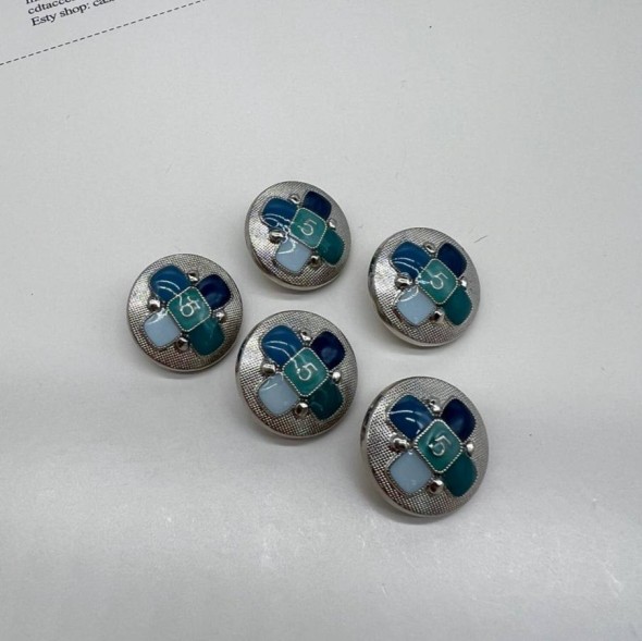 Пуговицы металлические в стиле Шанель