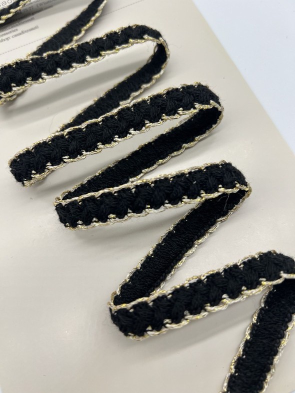 Тесьма текстильная черная с золотистым люрексом, 12 мм