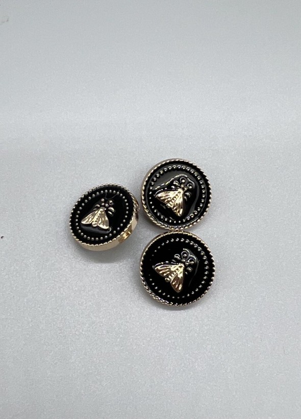 Пуговицы с мухами , 18 мм