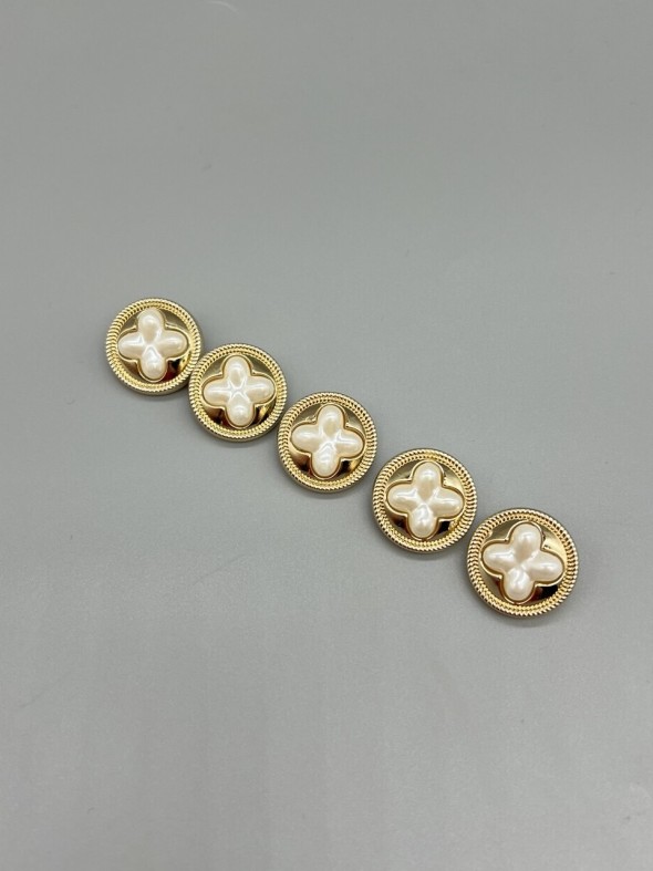 Пуговицы золотистые с фигурной вставкой, 22 мм