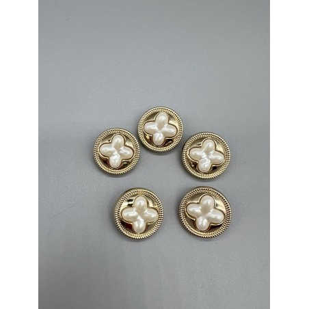 Пуговицы золотистые с фигурной вставкой, 22 мм