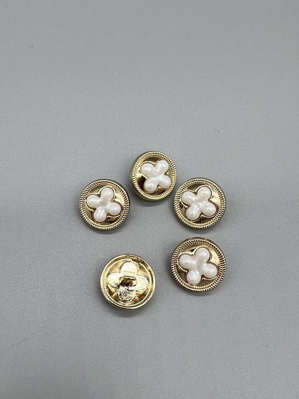 Пуговицы золотистые с фигурной вставкой, 17 мм