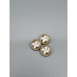 Пуговицы золотистые с фигурной вставкой, 17 мм