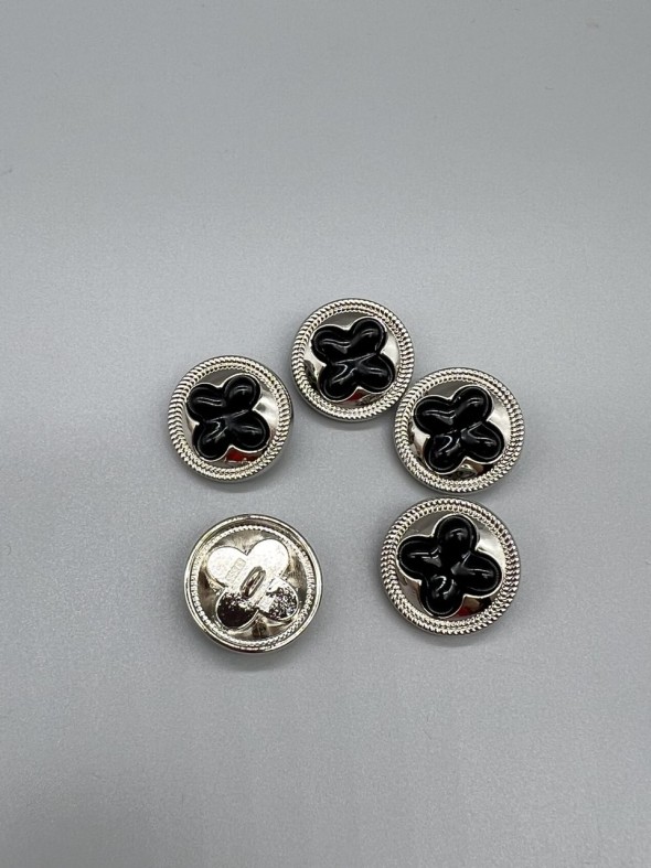 Пуговицы серебристые с фигурной вставкой, 22 мм