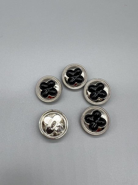 Пуговицы серебристые с фигурной вставкой, 22 мм