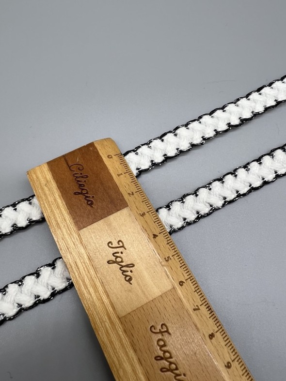 Тесьма плетеная декоративная