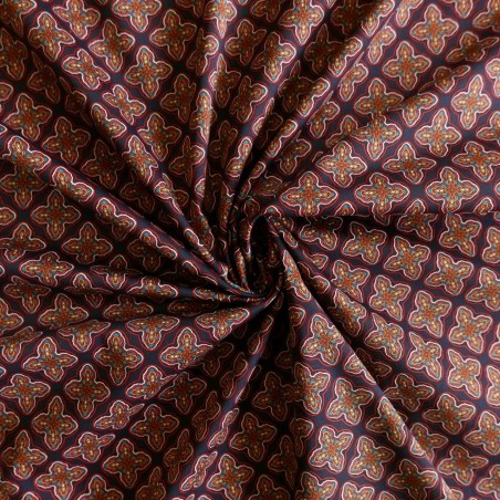 Плательный хлопок с принтом на синем фоне